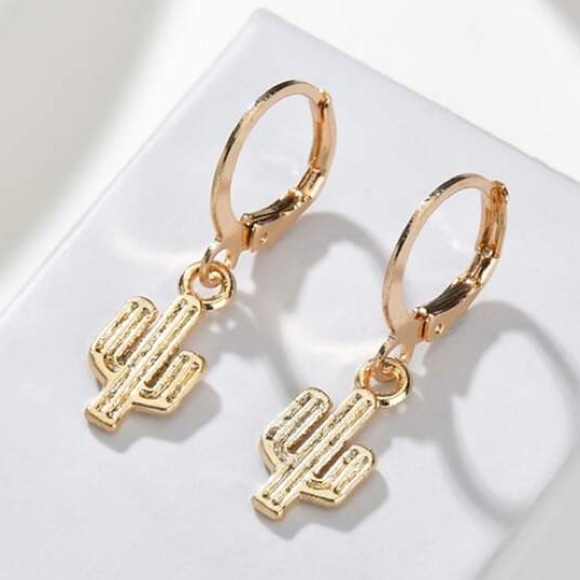 Jewelry - Cactus Drop Earrings